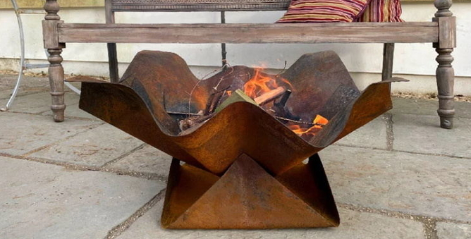 Le feu extérieur en acier de chauffage Pit Heater de Corten de bois de chauffage de conception de décoration unique de jardin