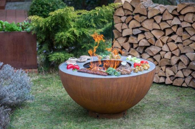 Cuvette de feu en acier rouillée naturelle à cuire extérieure de Corten de BARBECUE avec l'anneau de gril