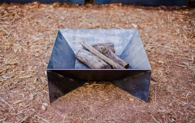 Puits portatif à bois du feu d'aileron de fonte de décor extérieur de 30 pouces