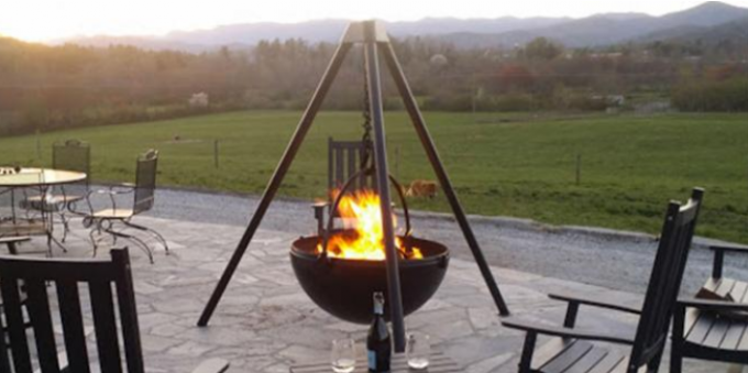 Le feu en acier à cuire campant extérieur Pit Cauldron With Tripod Stand de Corten