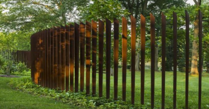 En dehors de la clôture For Garden Security de Rusty Metal Blades Corten Steel