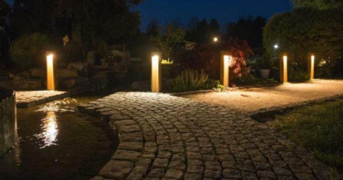 la place moderne de 40cm a mené l'éclairage en acier léger de Corten Rusty Path de bornes