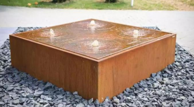 La décoration de jardin s'est rouillée nappe phréatique en acier orange de place de fontaine de Corten