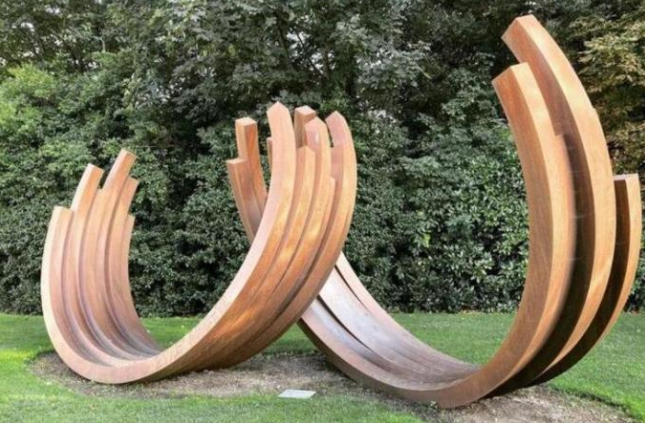 Sculpture extérieure adaptée aux besoins du client en Ring Statue Corten Steel Abstract en métal moderne