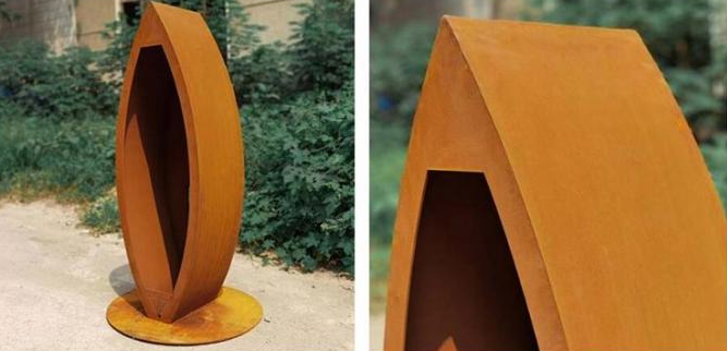 Stockage extérieur en bois de Corten d'acier de Corten de sculpture en support de bois de chauffage en métal
