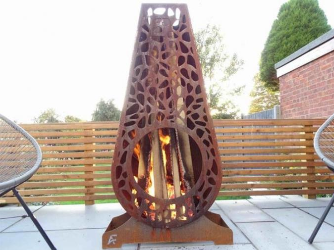 Cheminée extérieure de Colonna d'acier brûlant en bois de Corten pour le paysage de jardin