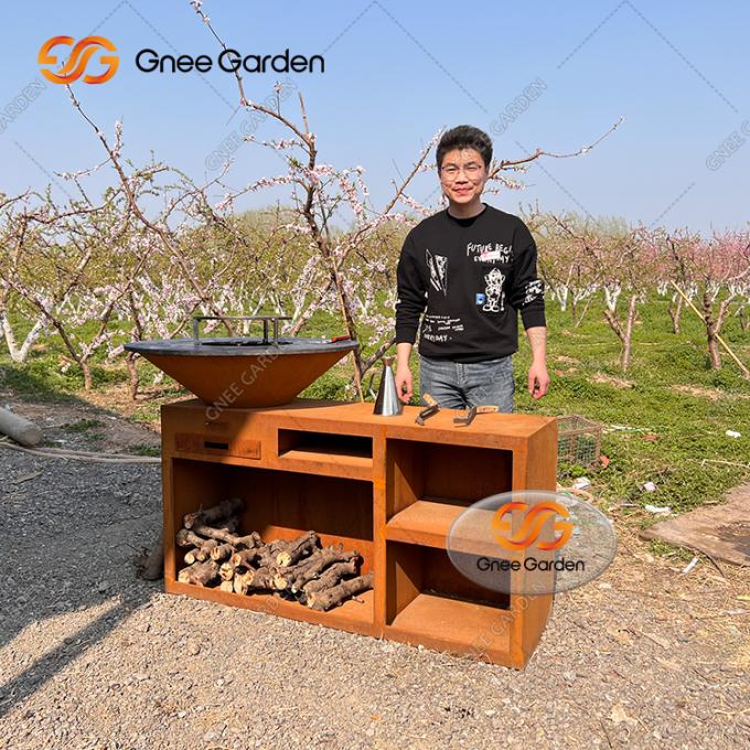 Le charbon de bois unique de barbecue grille le gril en acier de barbecue de Corten pour la cuisine extérieure