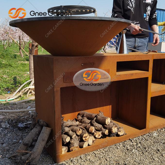 Le charbon de bois unique de barbecue grille le gril en acier de barbecue de Corten pour la cuisine extérieure