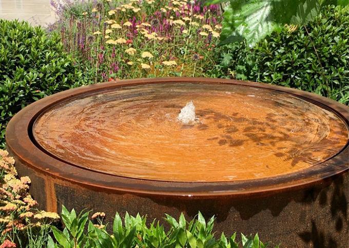 Caractéristiques en acier faites sur commande de l'eau en métal de fontaine d'eau de cascade de Corten d'usine