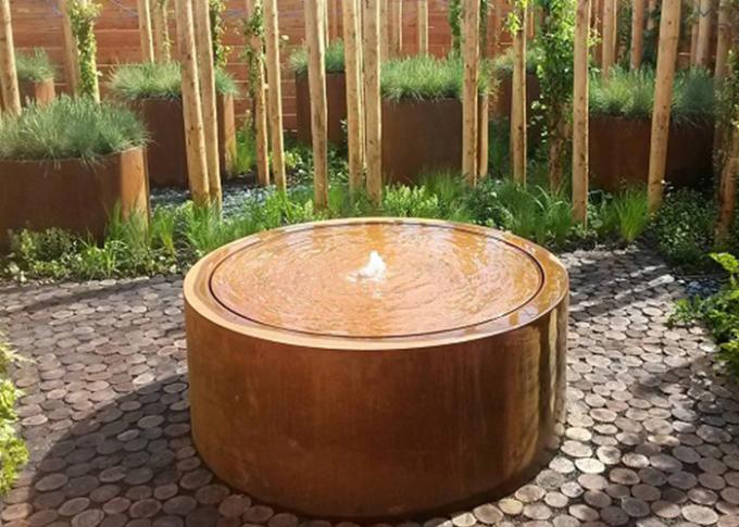 Caractéristiques en acier faites sur commande de l'eau en métal de fontaine d'eau de cascade de Corten d'usine