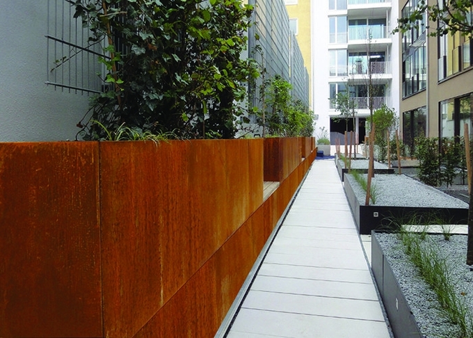 Rue extérieure en acier de parc de pot de fleur de Corten de jardin décoratif autour des pots contemporains d'usine