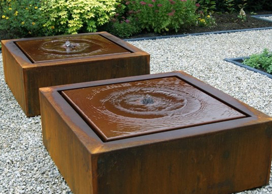 Caractéristiques extérieures décoratives de l'eau de sculpture en fontaines d'eau de jardin en métal