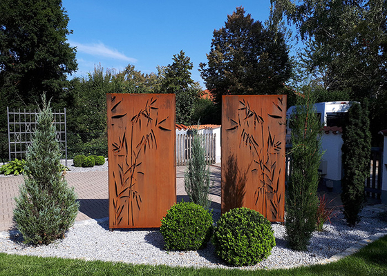 Le bambou modèle des ornements de jardin en métal que le laser a coupé décoratif extérieur de panneaux d'acier de Corten