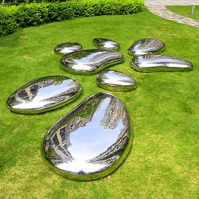 Caillou poli de jardin de Gnee le haut forment la sculpture en acier inoxydable pour la pelouse