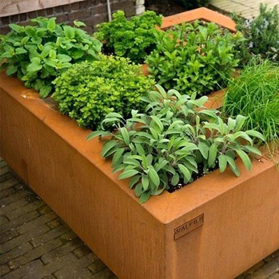 Le métal plantant pots de jardin d'intérieur extérieur rectangulaire de planteur de boîte de grands fleurissent