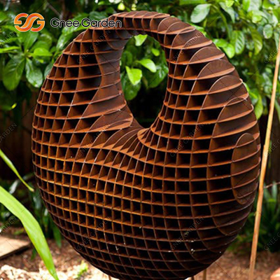 Statue classique en acier de sculpture en ornement de statue de jardin en métal d'or de Corten