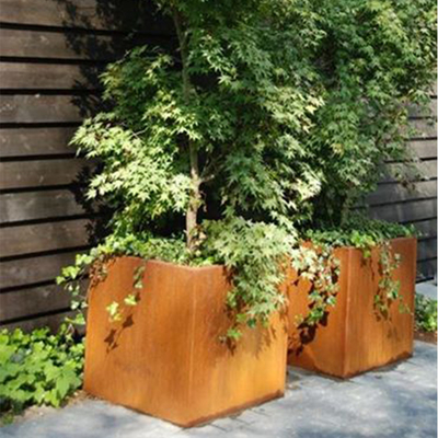 Pots de fleur en acier rectangulaires adaptés aux besoins du client de Corten de grande boîte extérieure de planteur