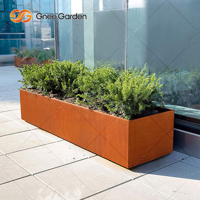 Les pots de fleur en acier de Corten de grand de place planteur extérieur en métal ont adapté aux besoins du client