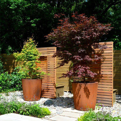 Grands pots de fleur en métal de conception de luxe pour naturel à la maison de décor oxydés