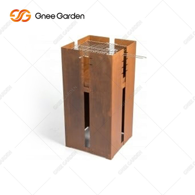 Gril de barbecue de foyer ouvert brûlant du bois en métal pour la cuisine extérieure de jardin