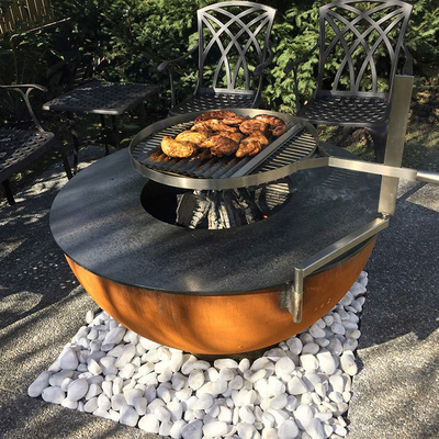 Le feu décoratif à cuire campant extérieur Pit Grill de gril en acier de barbecue de Corten