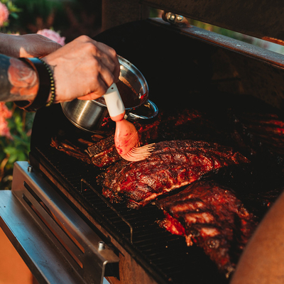 Cuisinière extérieure de camping de BBQ de foyer en acier de Corten avec le gril de cuisson