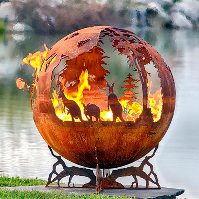 Le feu en acier épais Handcrafted Pit And Water Bowl Sphere de 100cm Corten a formé