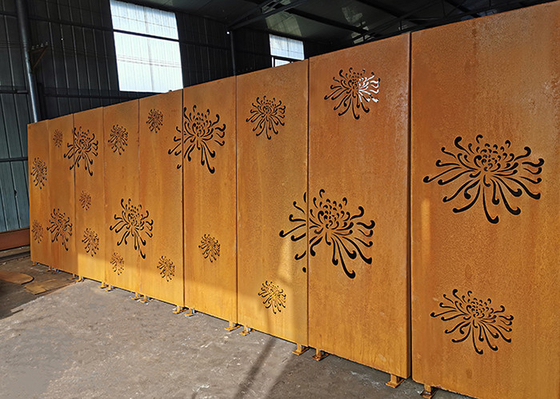 le jardin en métal de modèle de chrysanthème de 3mm ornemente Corten le laser qu'en acier a coupé des panneaux