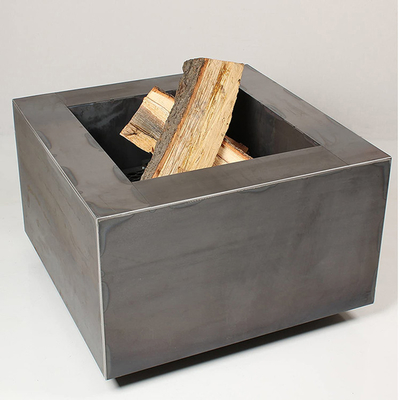 Puits brûlant en bois extérieur 600 x 600 X H500mm du feu en métal de place