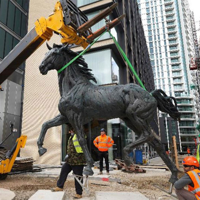 Norme extérieure décorative en bronze géante de la sculpture TUV en cheval en métal