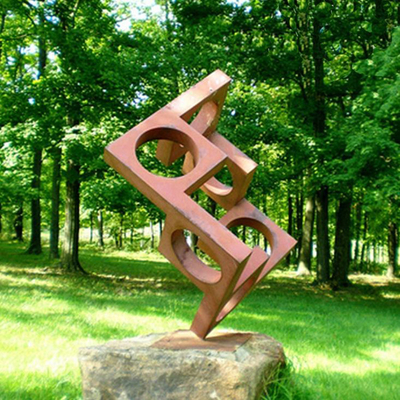 Cru Rusty Metal Garden Abstract Sculptures extérieur de jardin de Gnee personnalisable