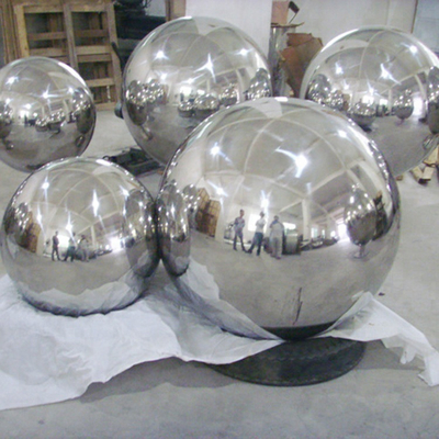 Sculpture en acier inoxydable de sphère creuse de H245cm pour la décoration extérieure