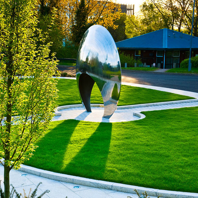 La sculpture en acier inoxydable de Moongate a reflété la norme de la CE de sculpture en jardin