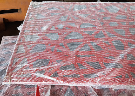 Panneau en acier peint rouge d'écran de coupe du laser GN-SP-166 avec le modèle géométrique