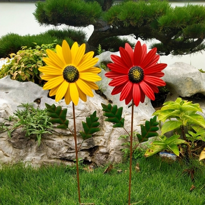 Sculptures en vent de jardin de soleil en métal de moulin à vent de tournesol pour la pelouse de patio de balcon