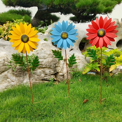 Sculptures en vent de jardin de soleil en métal de moulin à vent de tournesol pour la pelouse de patio de balcon