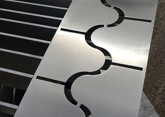 Chaise-détails de plate-forme d'acier inoxydable