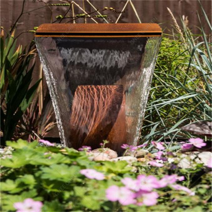 Caractéristique en acier de l'eau de Corten
