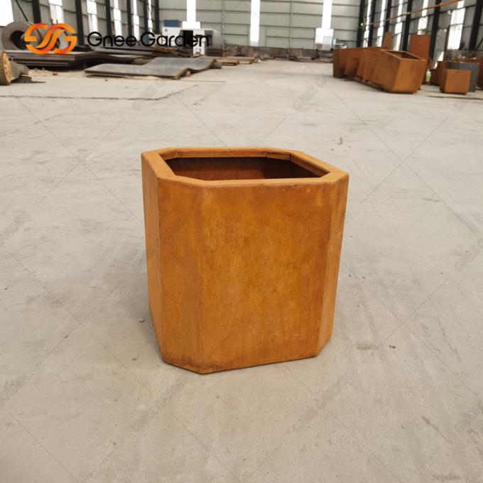 L'usine adaptent le jardin aux besoins du client en acier de Corten plantant de grands pots de fleur de boîte
