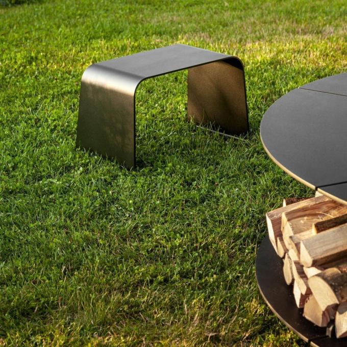 Le feu en bois Pit Table With Chairs de support de Corten de bois de chauffage de mobilier métallique extérieur en acier rond de stockage
