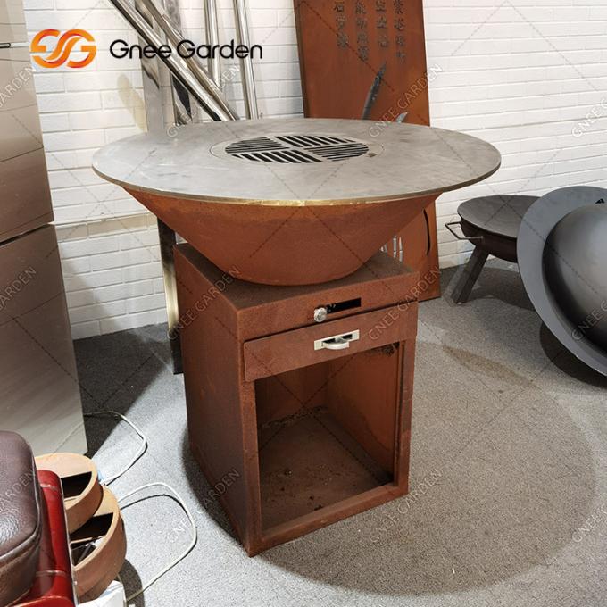 Gril en acier à cuire extérieur de Corten d'arrière-cour de gril de charbon de bois décoratif extérieur portatif de jardin