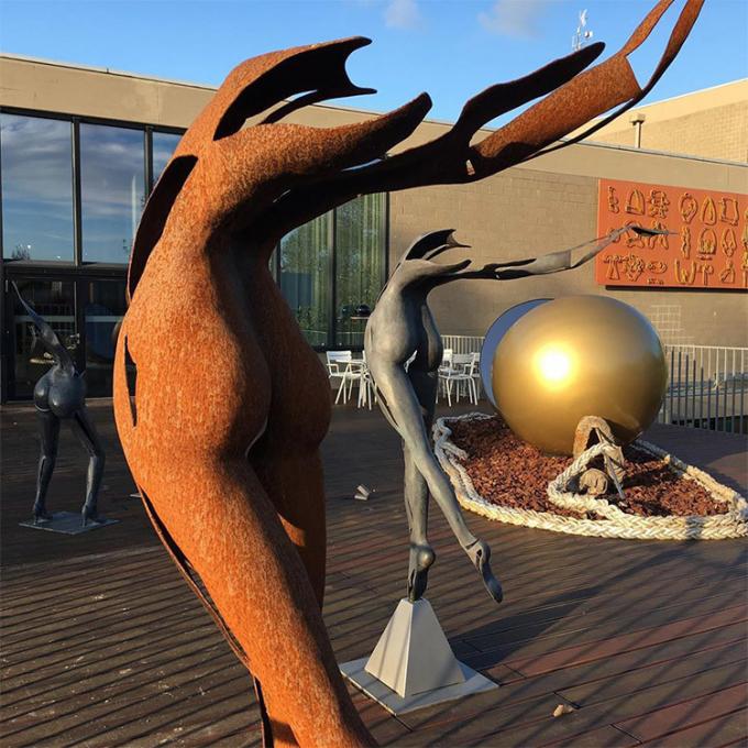 Abrégé sur moderne décoration de jardin survivant à l'acier en acier Art Sculpture For Outdoor de Corten de statue