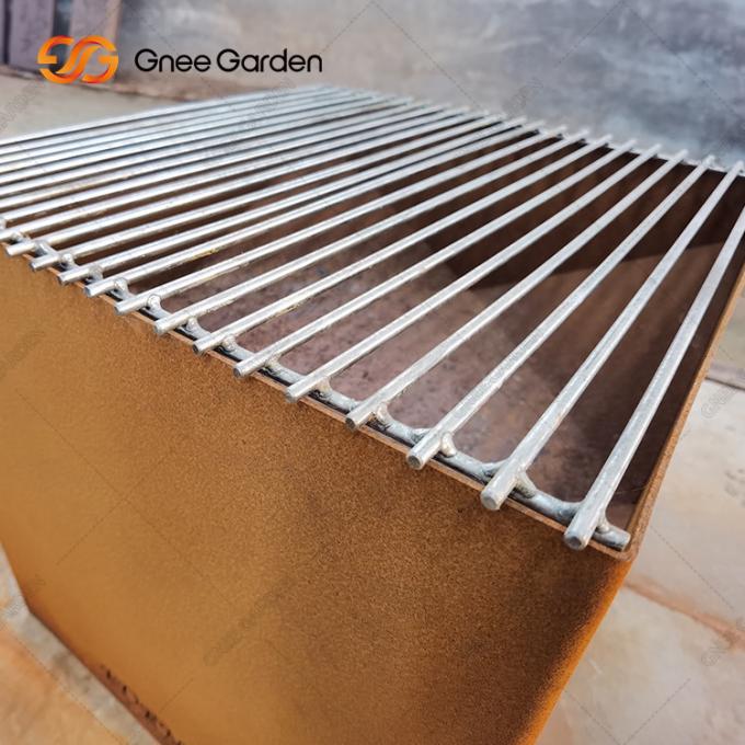 Bois campant extérieur de jardin simple de patio brûlant le puits en acier épais du feu de couleur de rouille de 3mm Corten
