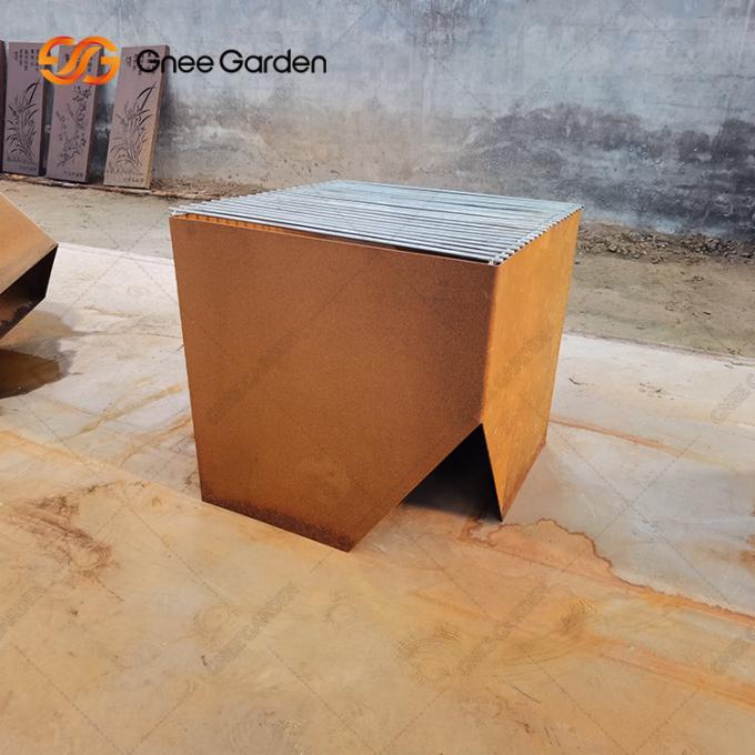 Bois campant extérieur de jardin simple de patio brûlant le puits en acier épais du feu de couleur de rouille de 3mm Corten