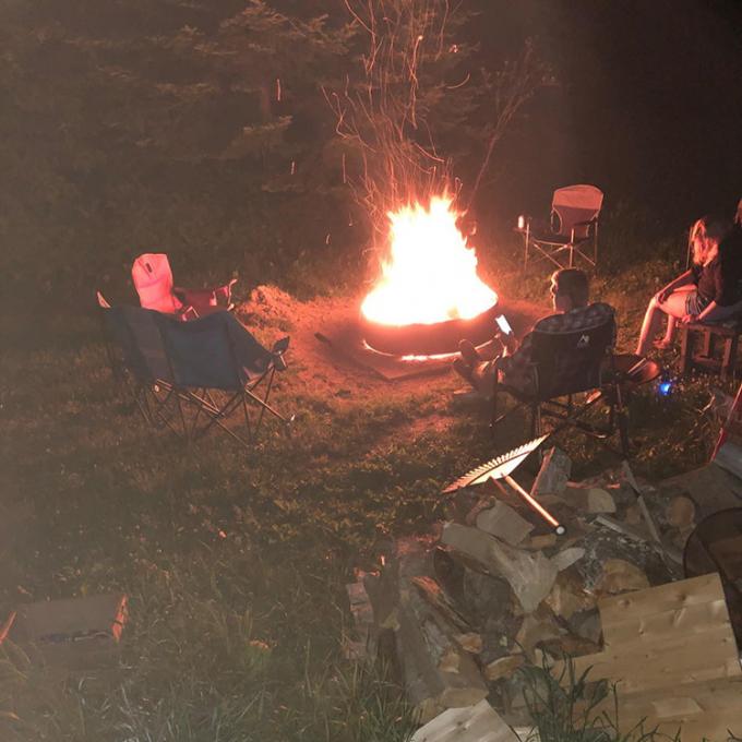 Bois en acier de Pit Garden Round Fire Bowl du feu brûlant le puits noir extérieur en acier du feu de couleur de Corten