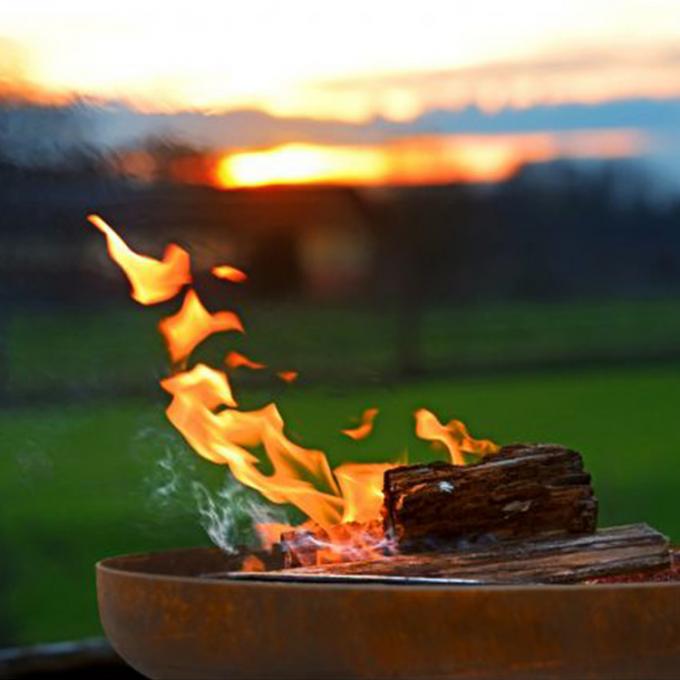 Bois rond rustique simple portatif de brasero brûlant l'arrière-cour en acier de Pit For Fun Time Outdoor du feu de Corten