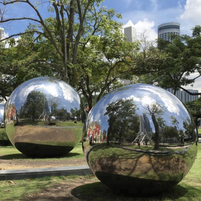 Le miroir a poli le métal contemporain Art Sphered Stainless Steel Sculptures pour extérieur