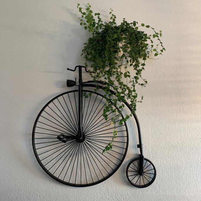 La maison de cru de sculpture en support de mur dénomme le décor de mur de bicyclette pour le restaurant et la barre