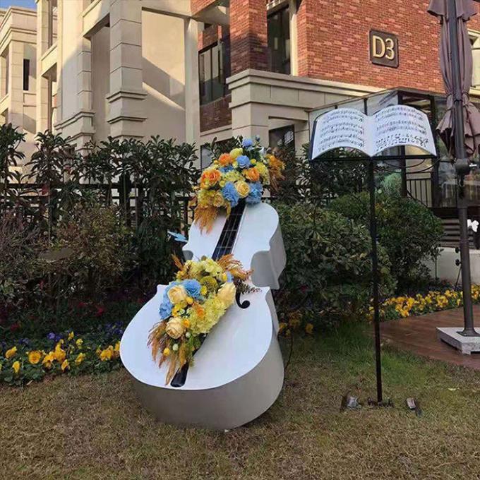 Sculpture créative en instrument de musique d'ornements de jardin de décoration de violoncelle de fer de musique de thème de pelouse extérieure de décorations